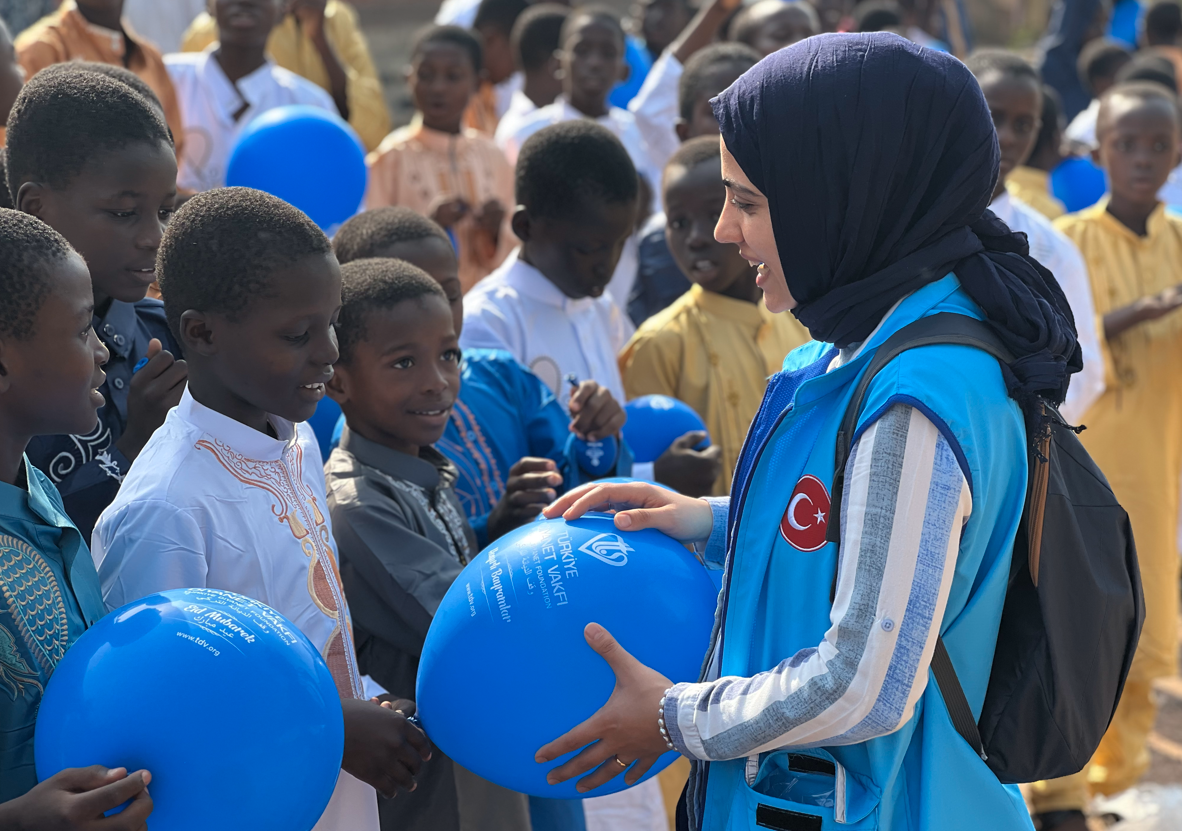 Eid 2025 – Eid Clothes for 100 Orphans 👕🎉